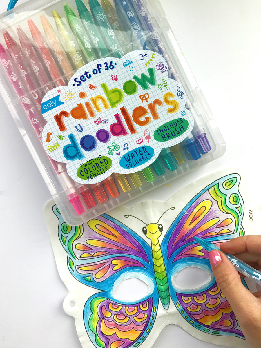 Coloring 3D Colorables Butterfly Mask with Rainbow Doodlers watercolor pencils