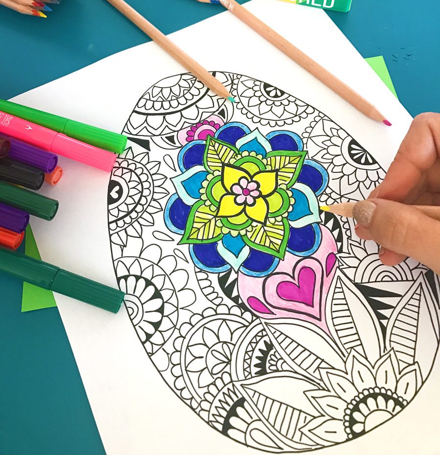 Coloring Easter Egg printable with Triangle Colored Pencils