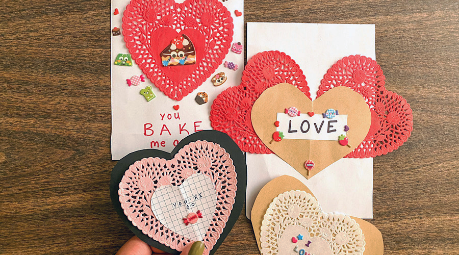 OOLY handmade valentines cards with craft paper and doilies 